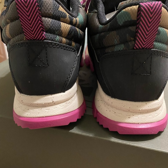 Timberland Garrison Trail Waterproof mid hikers , 7.5 - Picture 12 of 14